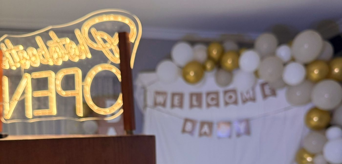 Fotomatón en un baby shower con globos y decoración · Ruliña Moments